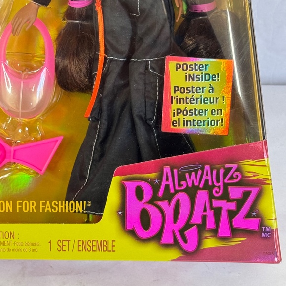 🧸 ALWAYZ BRATZ SASHA "Bunny Boo" Streetwear FASHION DOLL Accessories -2023 NEW - Picture 4 of 12